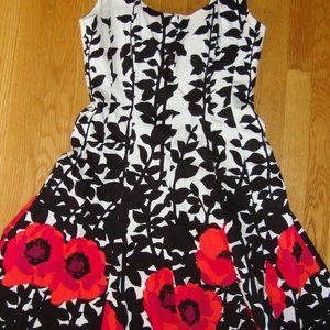 Nine West Sundress w/Poppy Flower Border Size 6